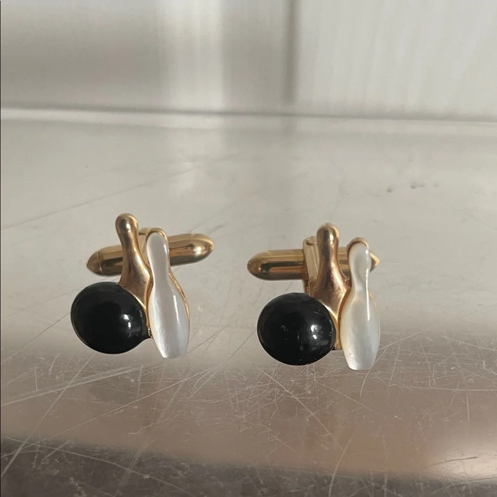 Bowling motif Swank Gold and Black Cufflinks 1950 ‘s